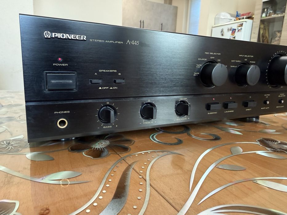Pioneer A-445 Като нов