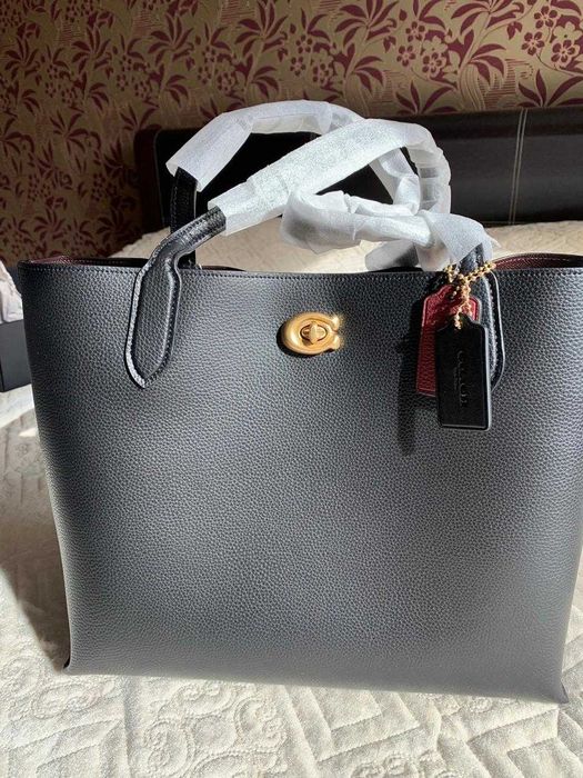 Продам оригинальную сумку фирмы "Coach"
