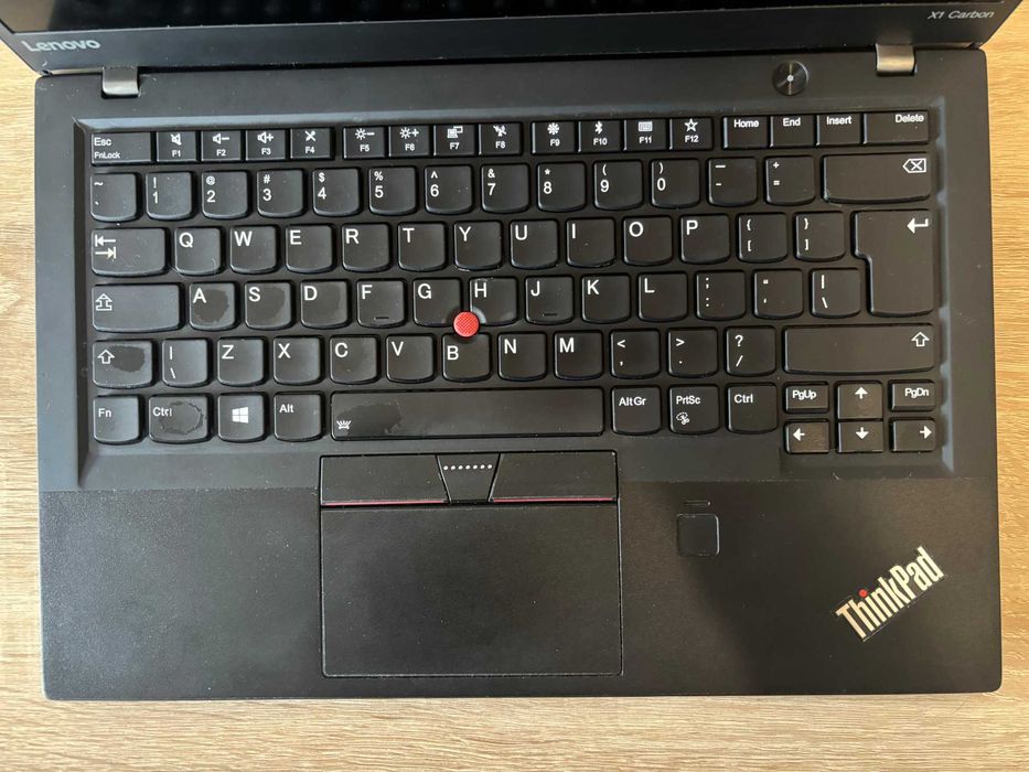 Lenovo ThinkPad X1 Carbon Gen 5 i7 / 16GB RAM / 512GB SSD / 14” / slim