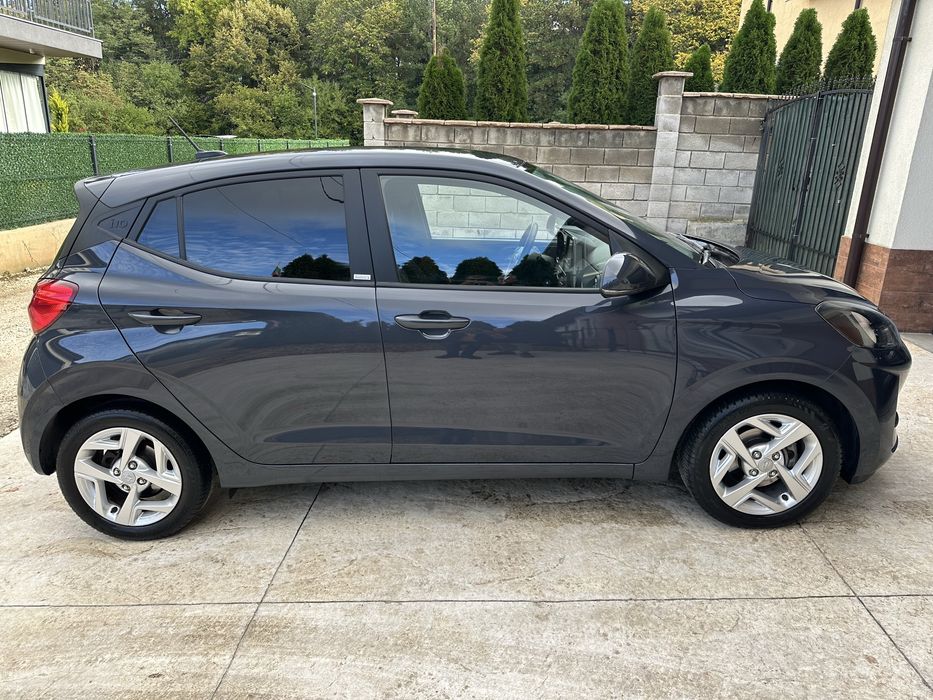 hyundai i10 exclusive