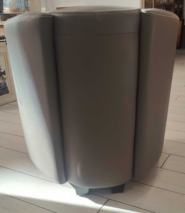 Кресло от изкуствена кожа