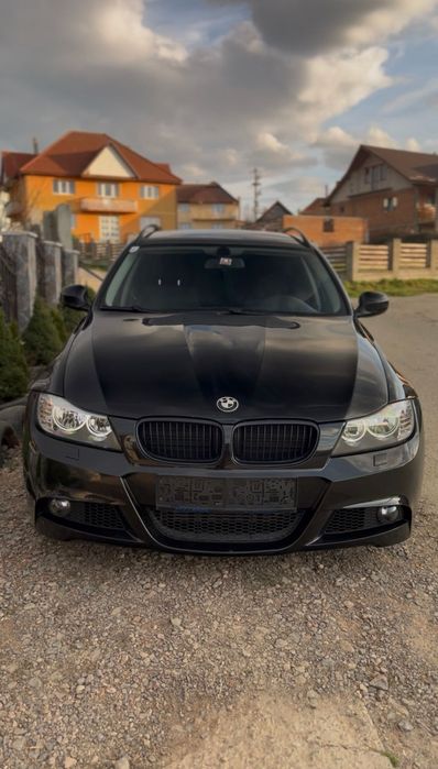 BMW 318d Touring (E91) LCI – M-Packet 
​Vân