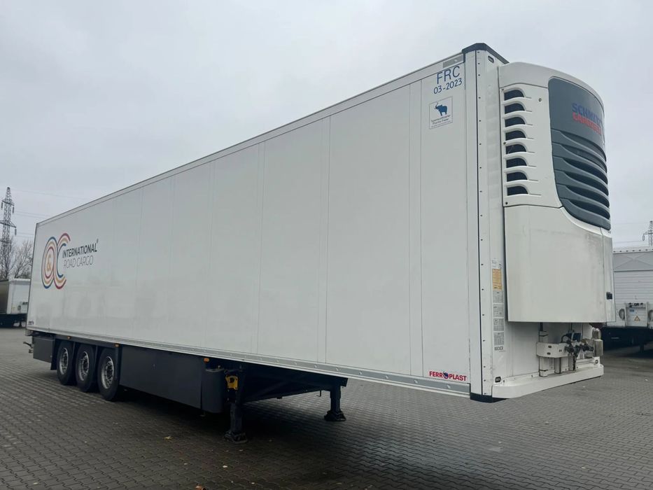 Schmitz Cargobull SKO Multitemp Semiremorca frigorifica Multitemp.