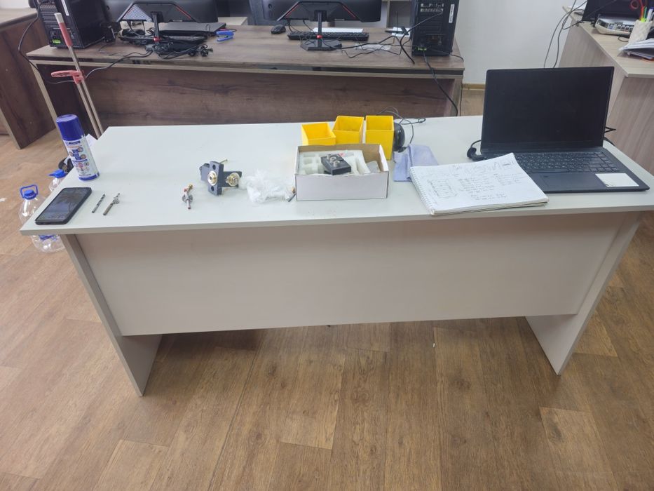 Продам офисный стол