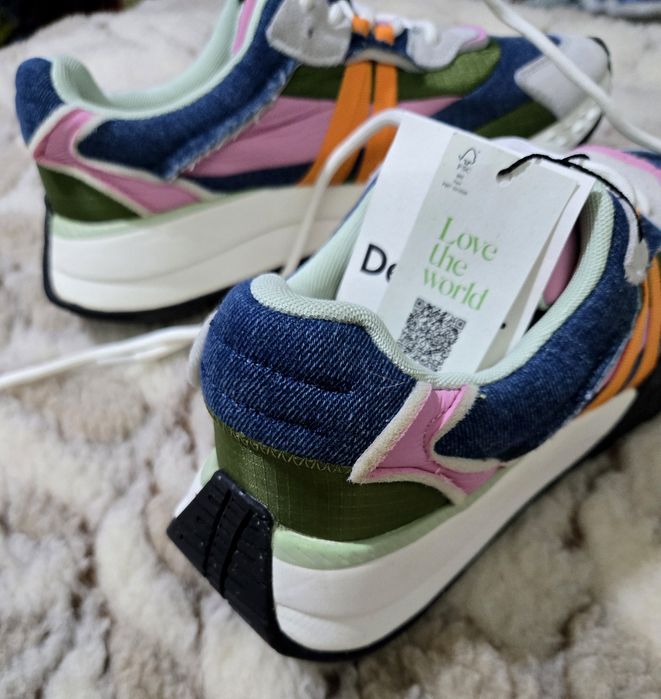 Desiqual оригинални дамски сникърси нови 38.5 номер