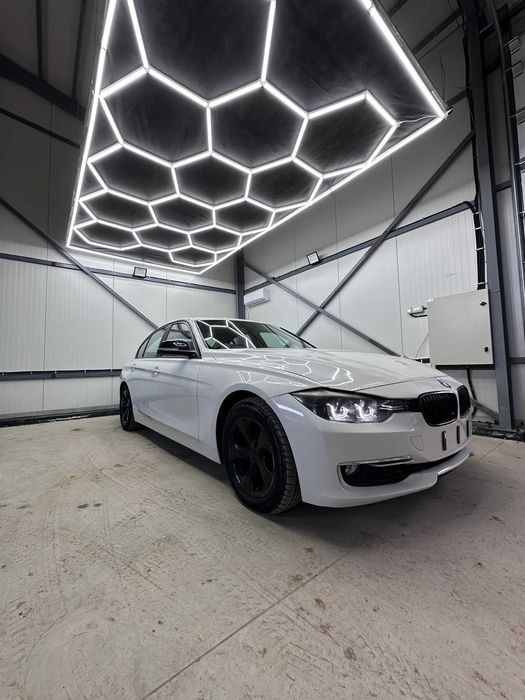 Dezmembrez BMW f30  2.0 2012-2014