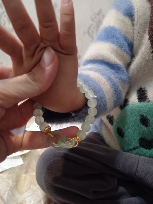 Brasletlar hitoyniki atiga 18mingdan  toshlari tetiklashtirish hususiy