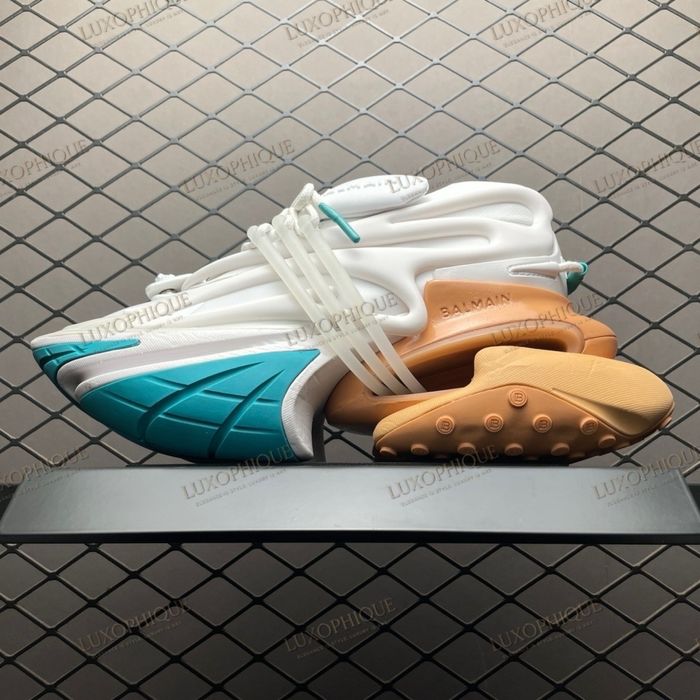 Balmain Unicorn различни модели