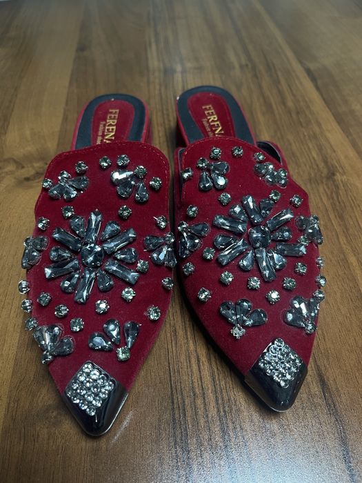 Тапочка 2 маротаба кийилган