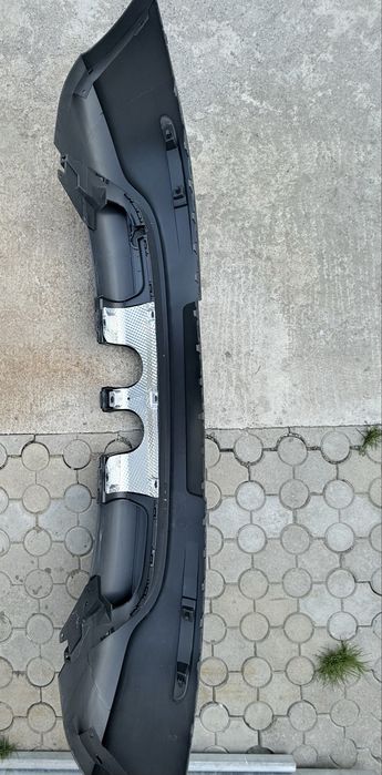 Se vinde prelungire bară spate R32 Golf 5
