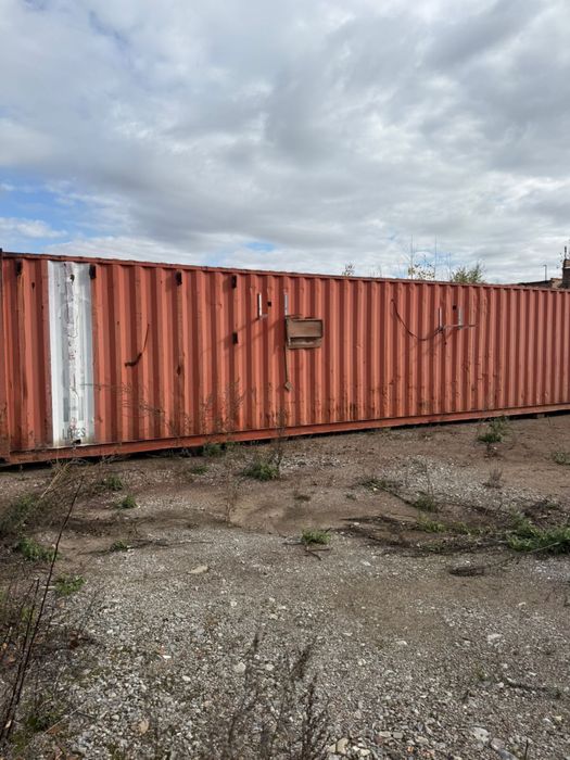 контейнеры 40т утепленные , с дверьми и окнами