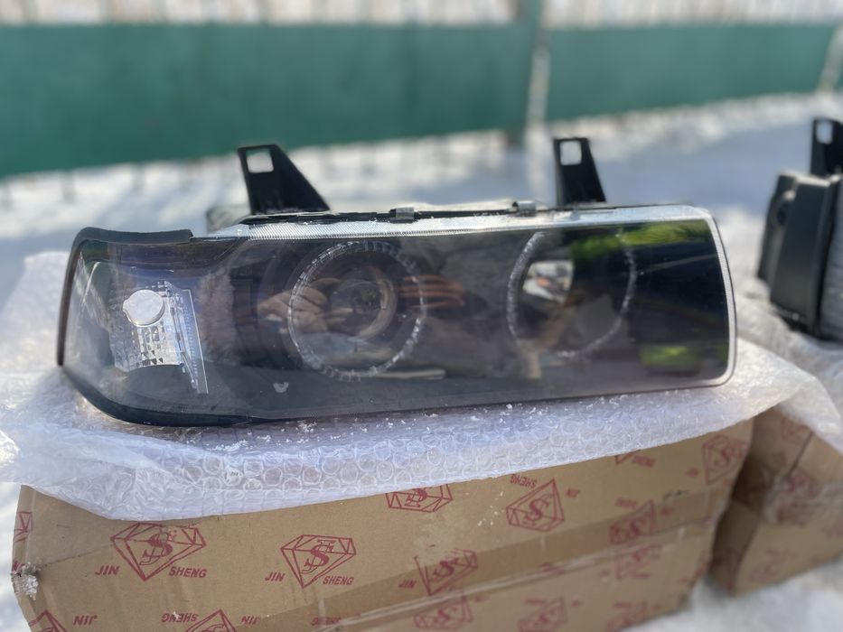 Фары от BMW E36 продам