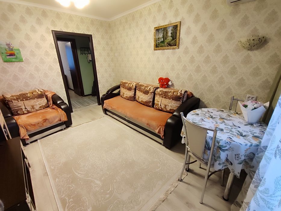 Продается 2-комн (7-78, 1 эт)