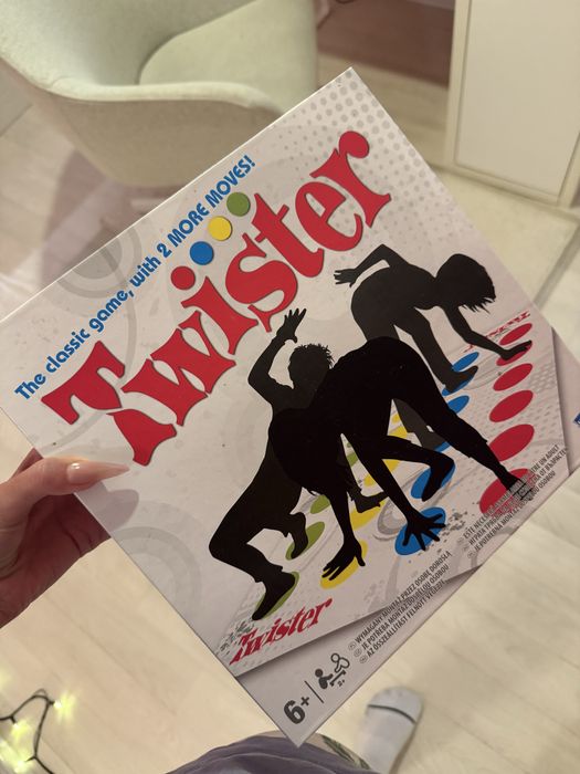 Игра     туистър