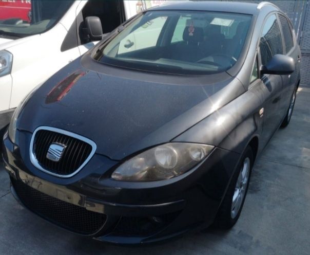 Dezmembrez seat altea