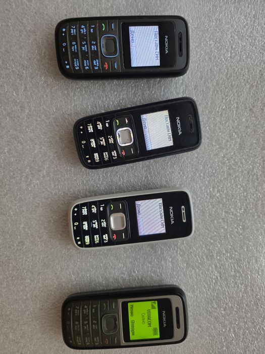 1208 Nokia с фенерче