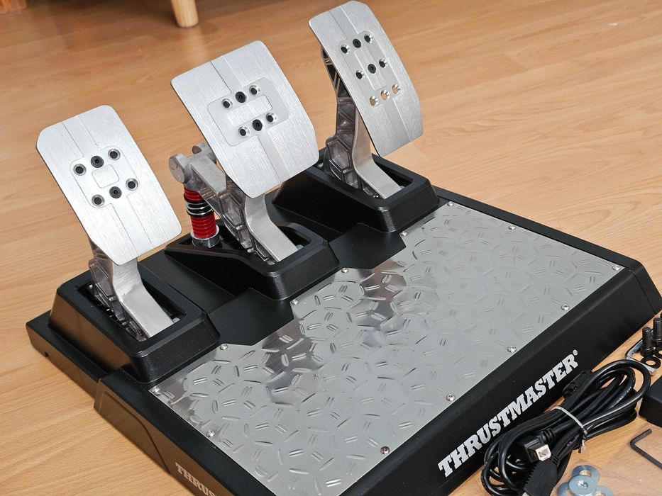 Thrustmaster T-LCM Load Cell педали – пълен комплект с аксесоари