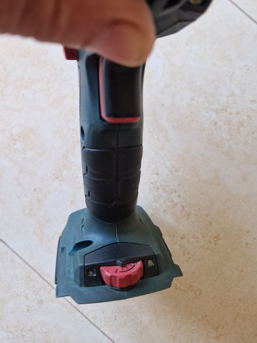 Metabo SSW 18 LTX 400 BL - masina de insurubat cu impact