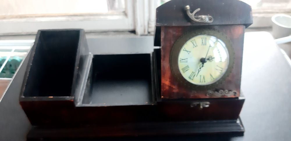 Стар дървен органайзер