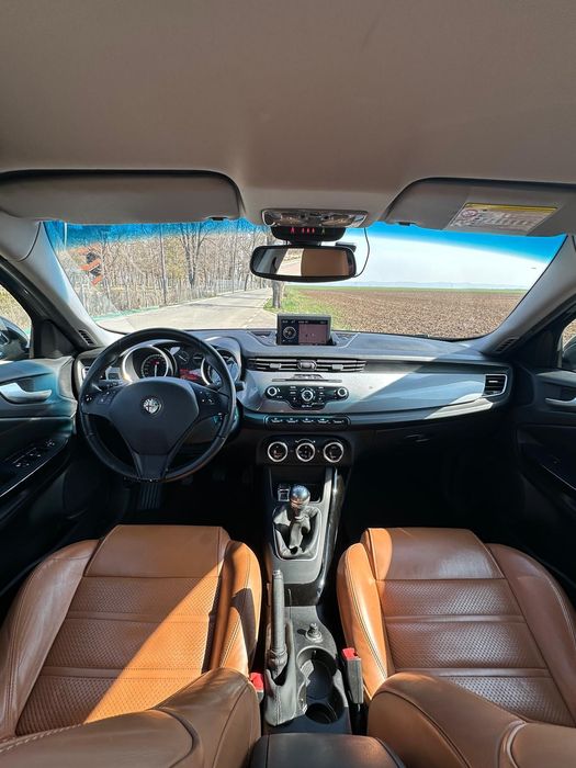 Alfa Romeo Giulietta 2011 2.0 JTDM 140 cai Euro 5 motor cu 70k km