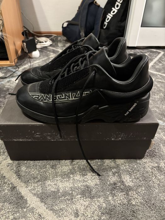 Raf Simons antei