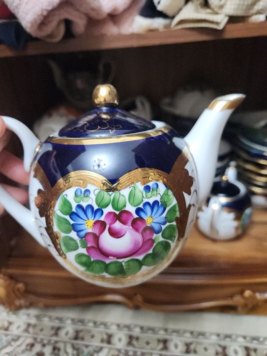 Дворцовая посуда новая.