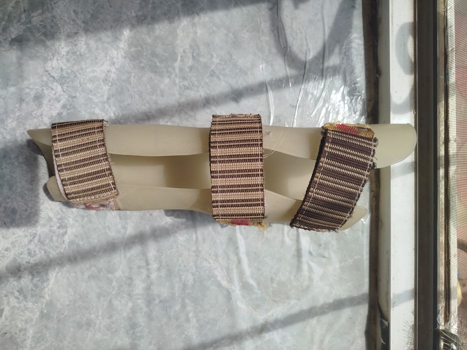 Тутор шина  сотилади, холати яхши