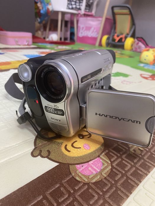 Продам Sony Handycam