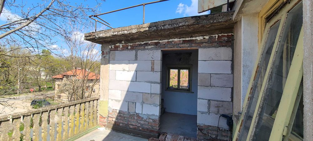 Продажба на къща в с.Баница