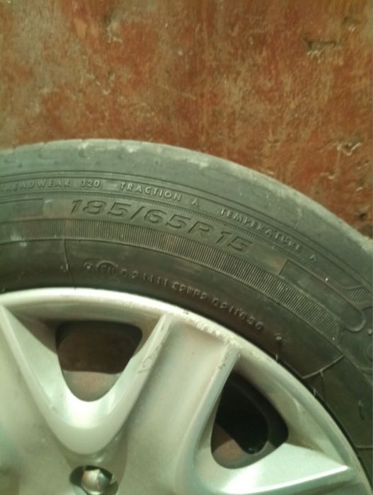 Комплект летни гуми с джанти за Peugeot 206/207