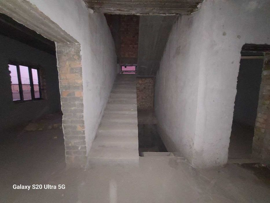 Toshkent Uchqahramon 4 qavatli zamonaviy kottej sotuvda!