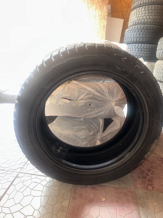 Продаются зимние шины R19