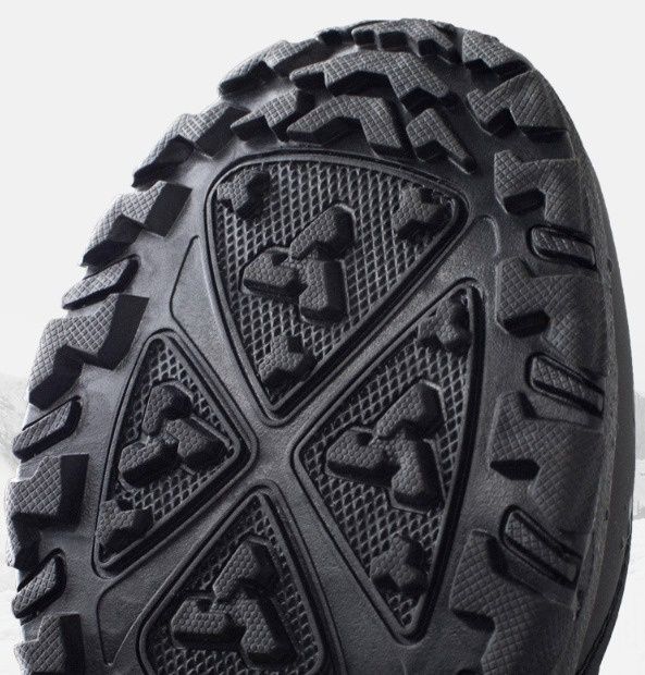 Продам зимние ботинки 8500  Р. 35