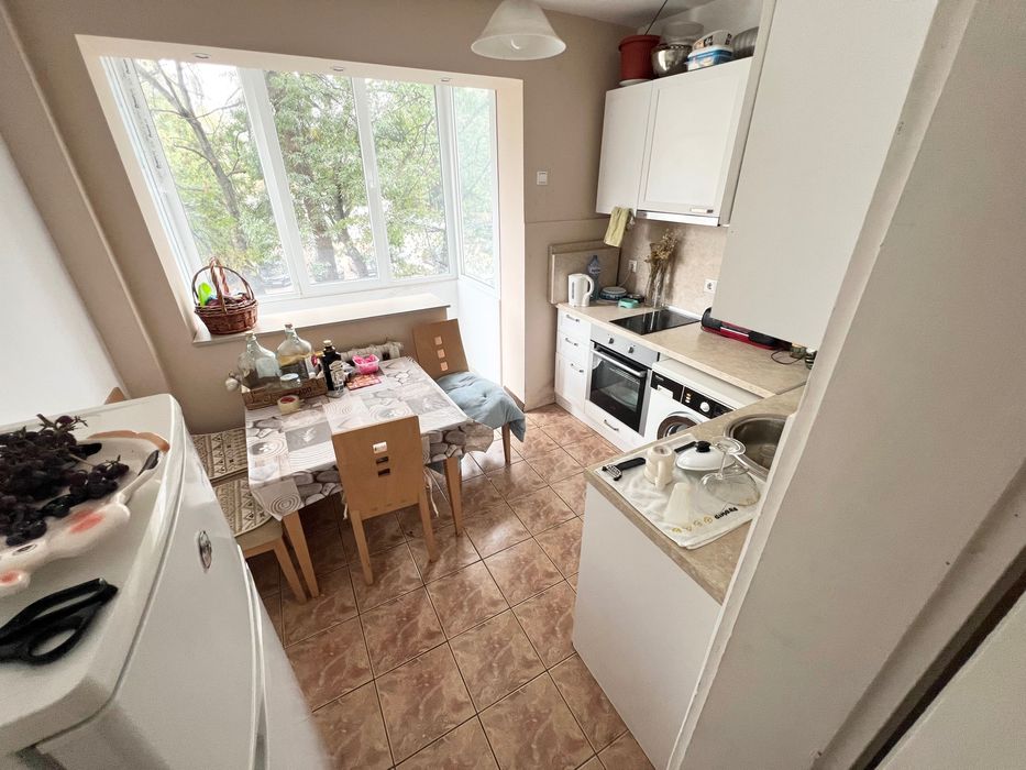 Дава се под наем Двустаен апартамент в София, Център - 80 кв.м за 199.41 € - Снимка #2