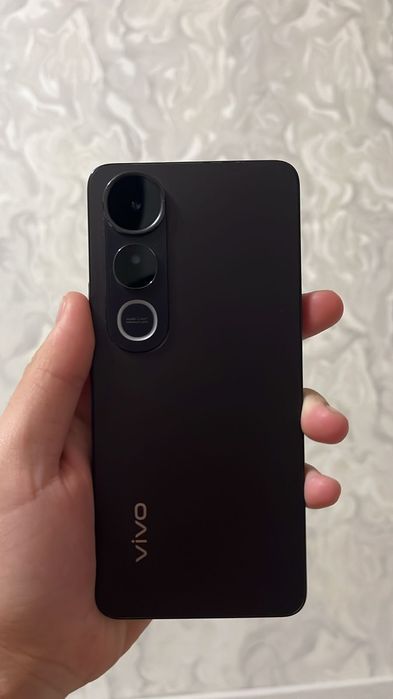 продам V50Lite 4G