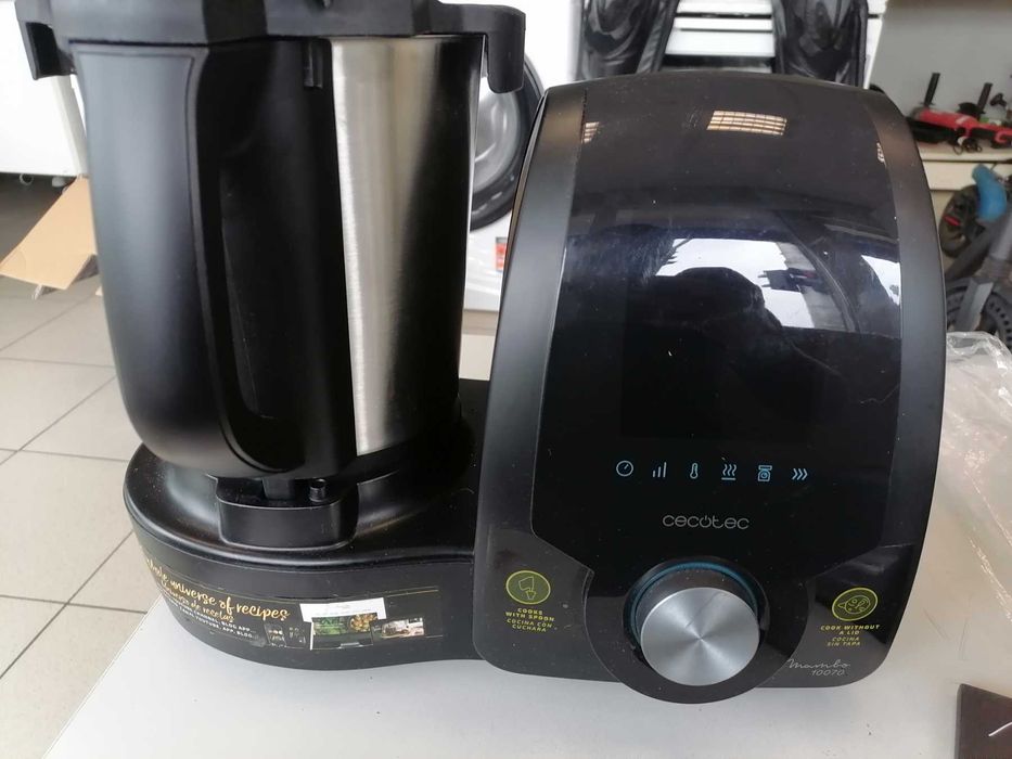 Мултифункционален кухненски робот Cecotec Mambo 100700 НОВ