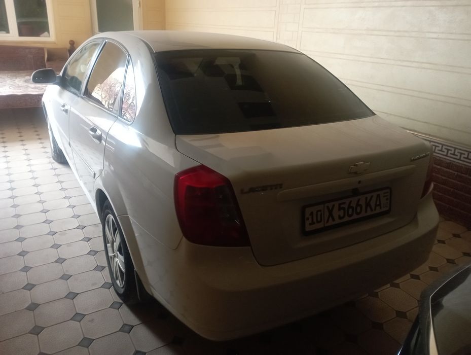 Lacetti 1.8 1 paz  mexanika metan 100