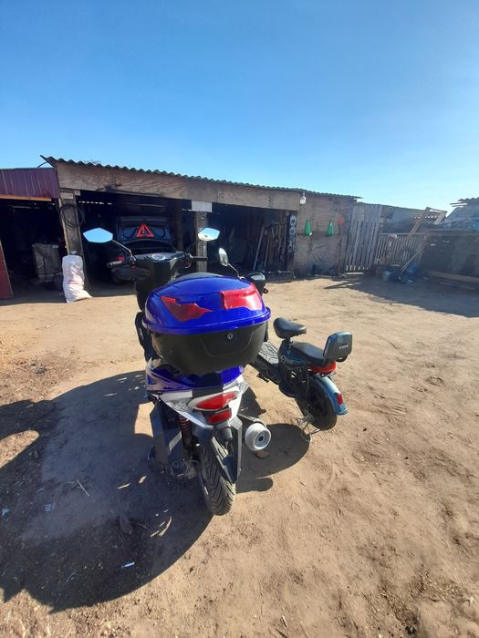 Продам скутер 150сс