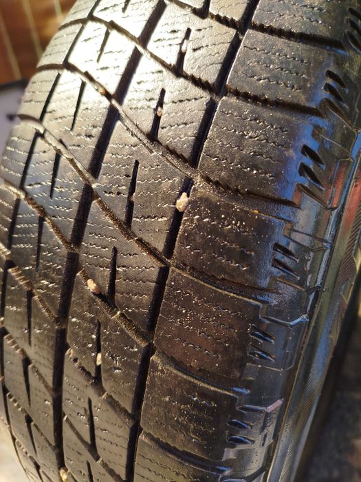 Резина Bridgestone б/у