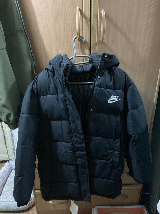 продам зимнюю куртку