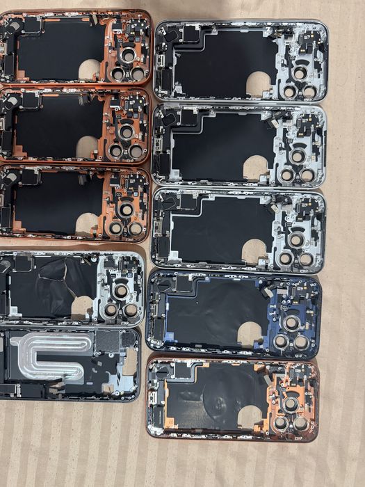 Carcase iPhone 17/17 Pro si 17 Pro Max, doar ce se vede in poze