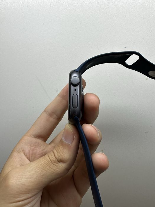 Apple Watch SE 44mm 83% хорошее состояние