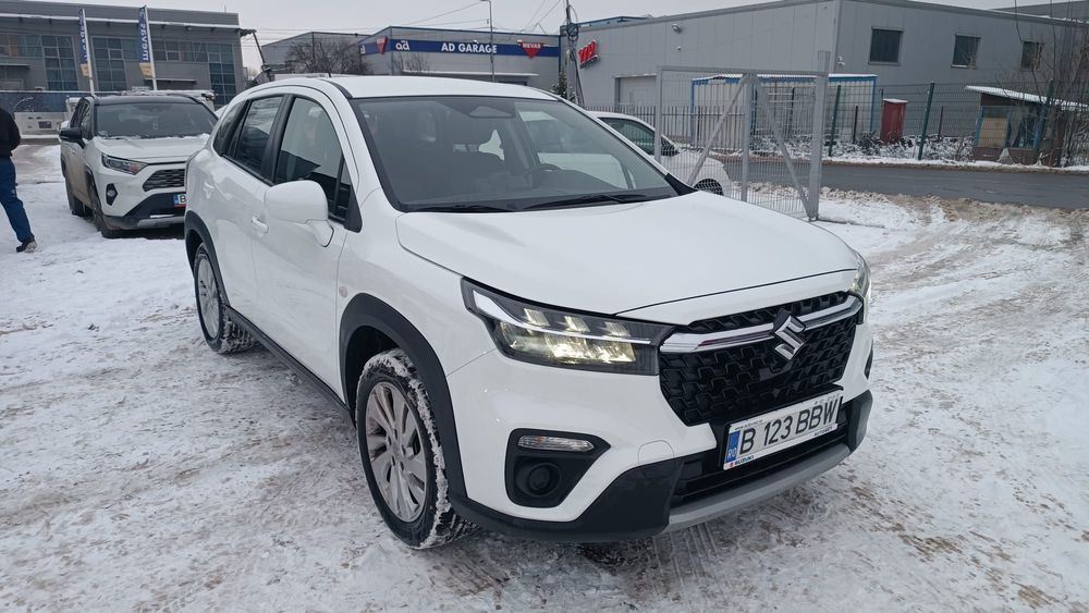 Suzuki S-Cross vand Suzuk S-Cross, hybrid