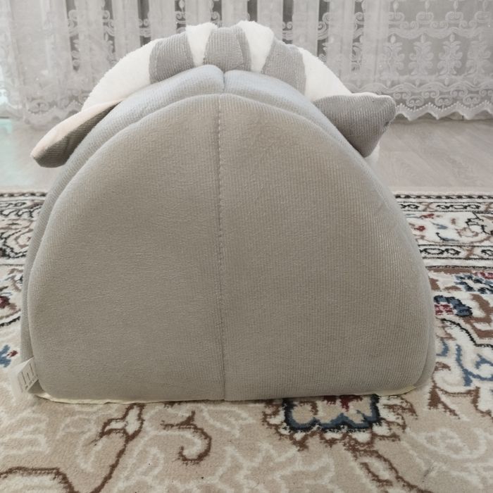 Лежанка домик для животных
