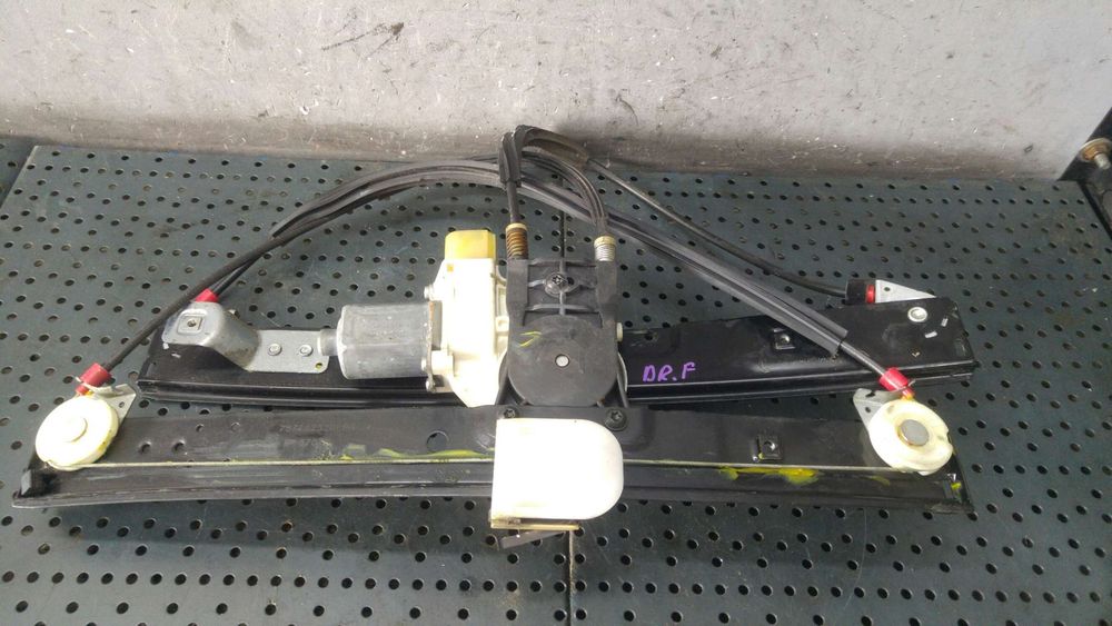 Macara cu motoras geam electric dreapta fata ford mondeo 4 ba7 break 7s71a27000bh 0130822286