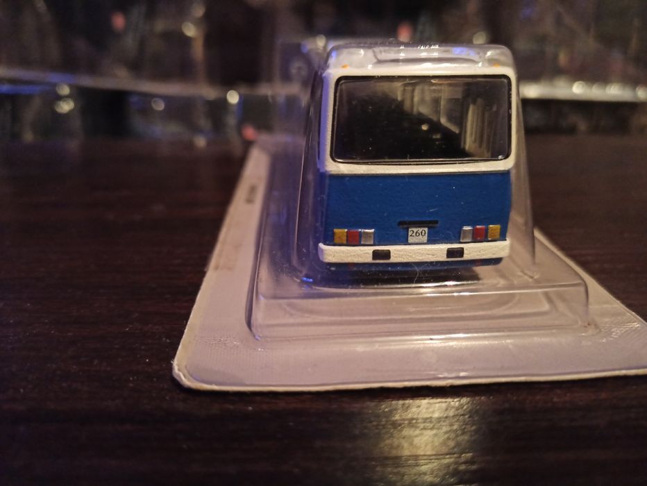 Vând macheta Ikarus 260 / schimb