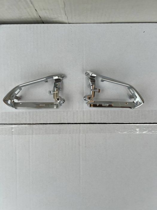 Accesorii/trim uri  logo AUDI SKODA VOLAN VRS S