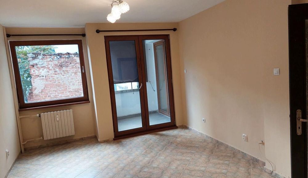 Двустаен, под наем, Център-ЦУМ