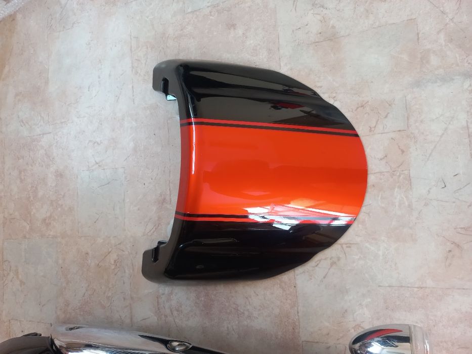 Suzuki M1800 Intruder M109R Boulevard Заден калник стоп мигачи