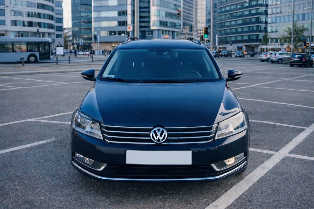 Volkswagen Passat BlueMotion B7 2.0  Automat 2011 Numere zoll valabile